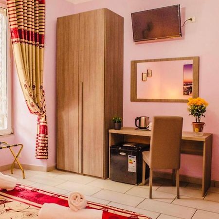 Roma Castle Termini Hotel ภายนอก รูปภาพ