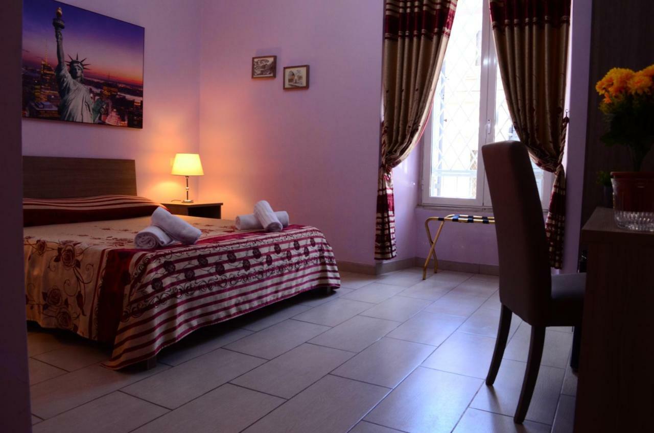 Roma Castle Termini Hotel ภายนอก รูปภาพ