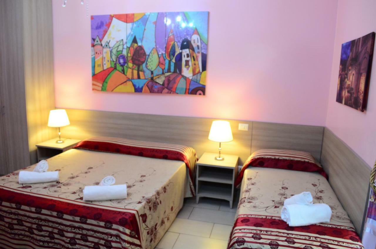 Roma Castle Termini Hotel ภายนอก รูปภาพ