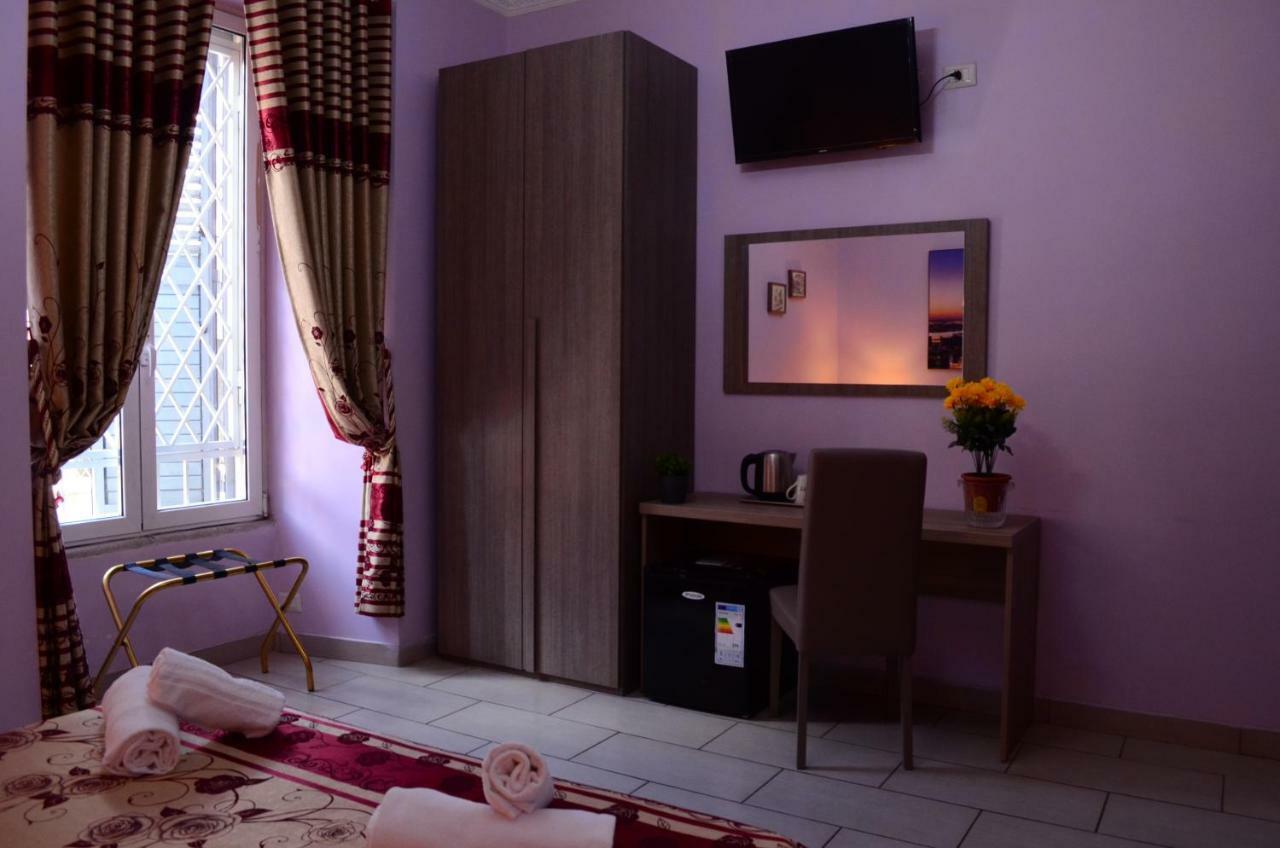 Roma Castle Termini Hotel ภายนอก รูปภาพ