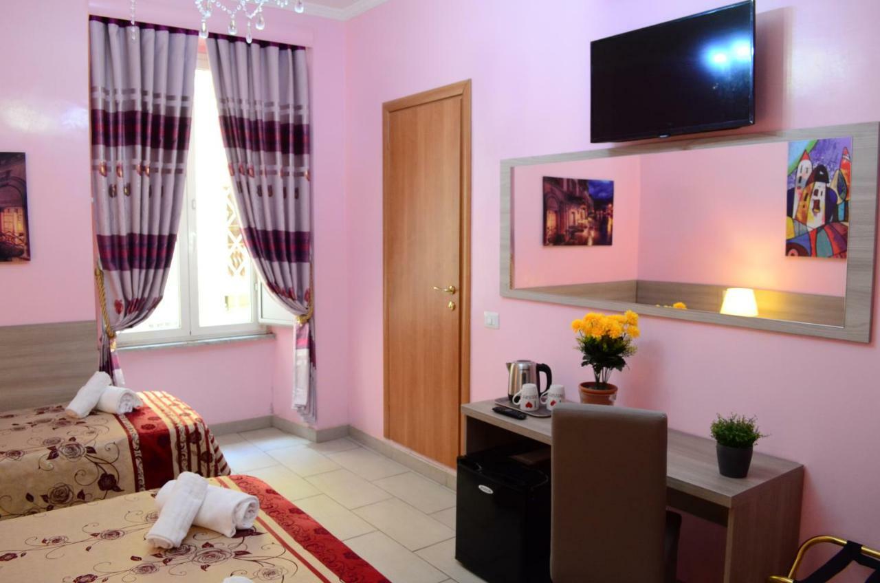 Roma Castle Termini Hotel ภายนอก รูปภาพ
