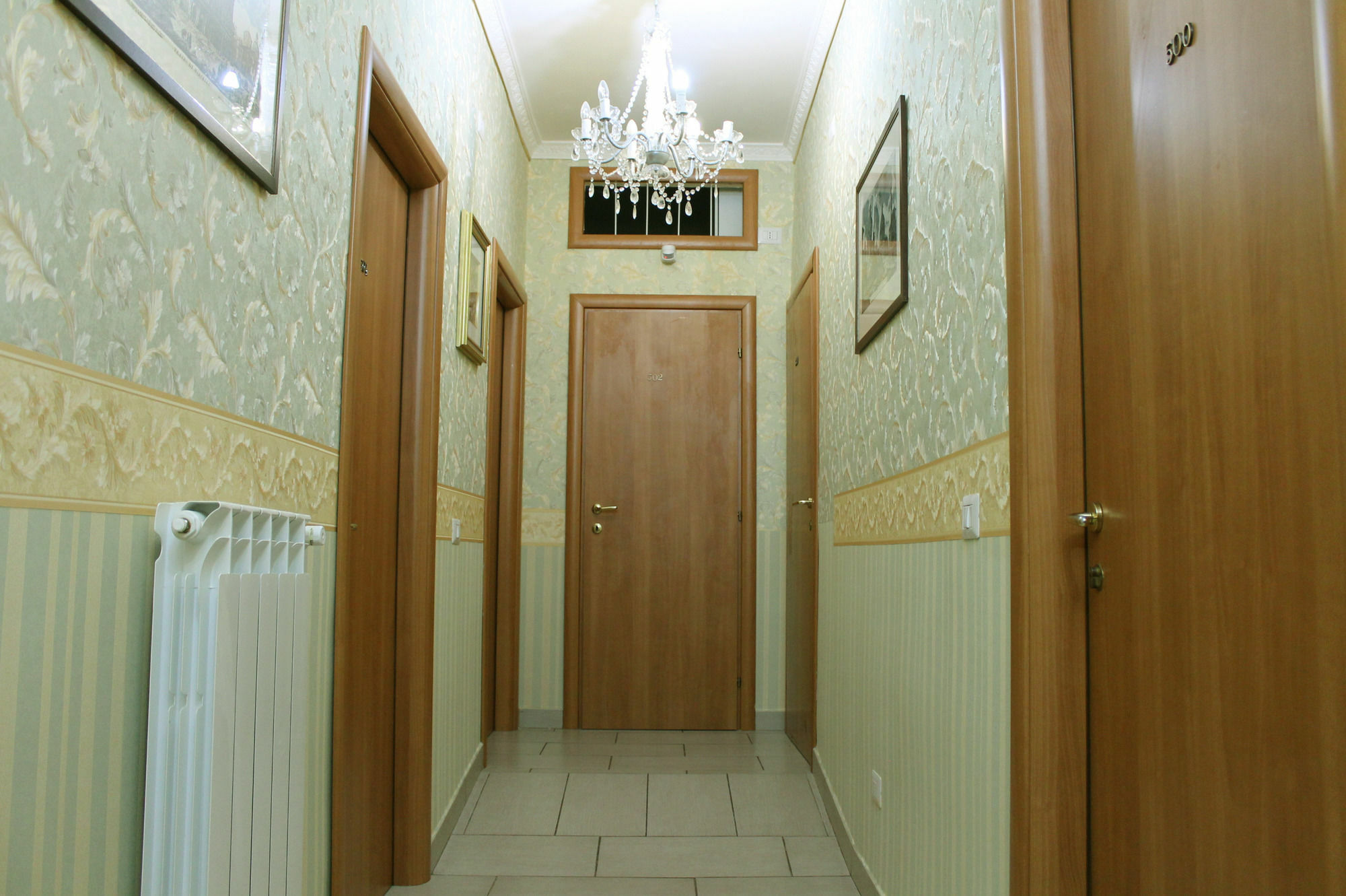 Roma Castle Termini Hotel ภายนอก รูปภาพ
