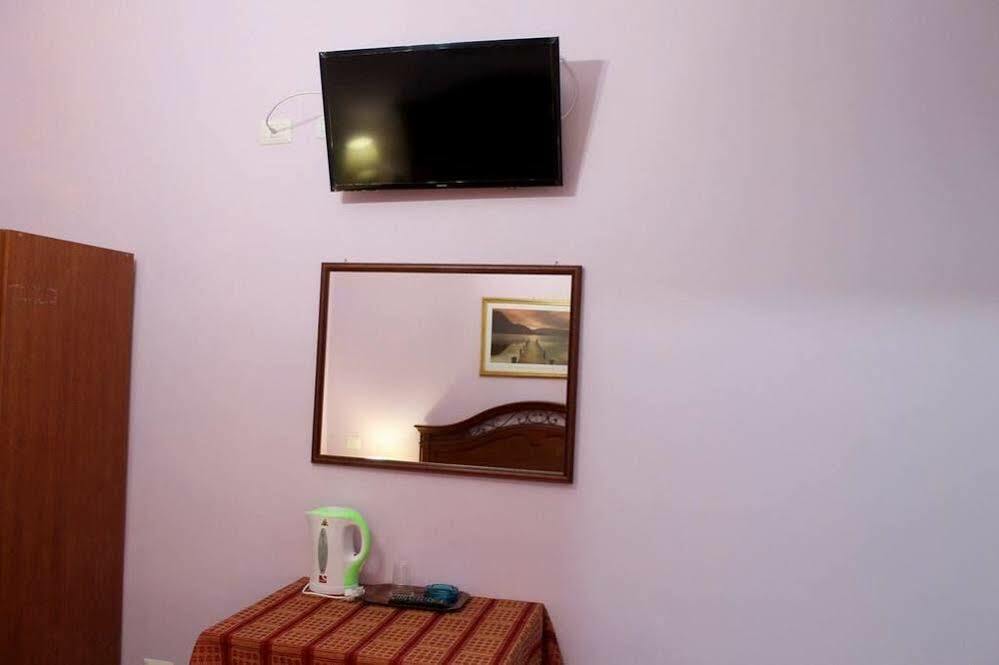 Roma Castle Termini Hotel ภายนอก รูปภาพ